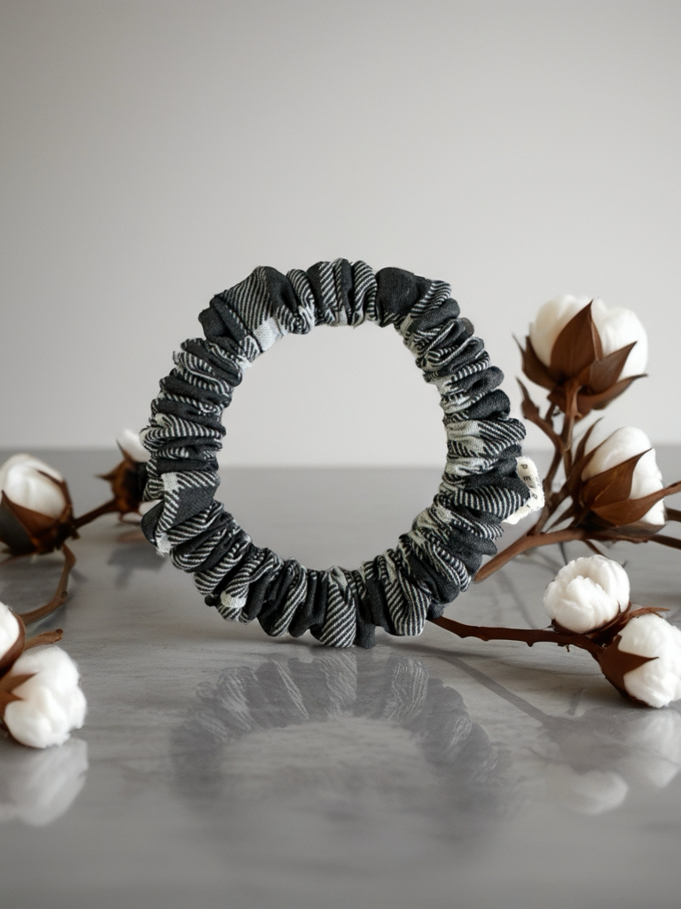Scrunchies Keepsake Calico Black/Gray Checker